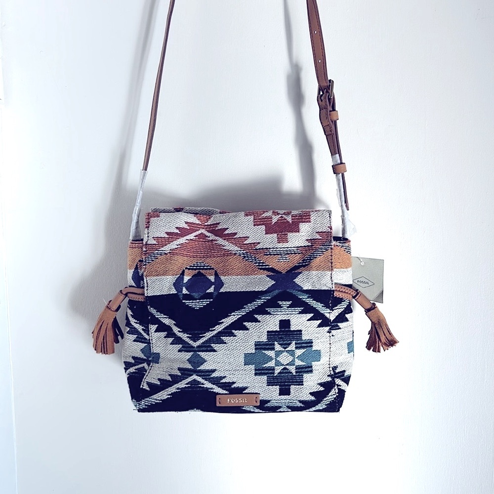 Fossil NWT Rayna Aztec Pattern Drawstring Crossbody Bag